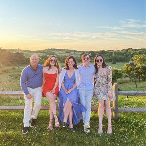 Meet your Posher, Lori